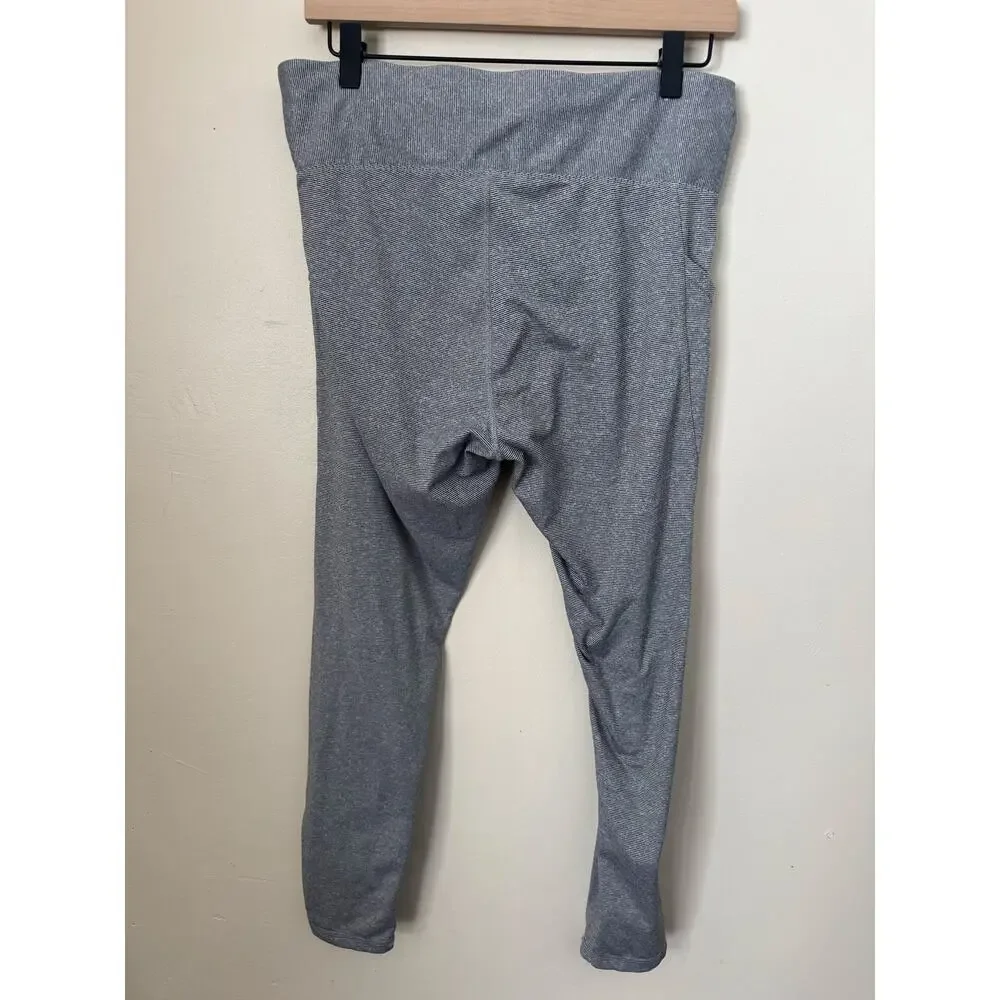 Danskin Gray Striped Leggings Women’s L/G Yoga Activewear Stretch Pants - Picture 3 of 10